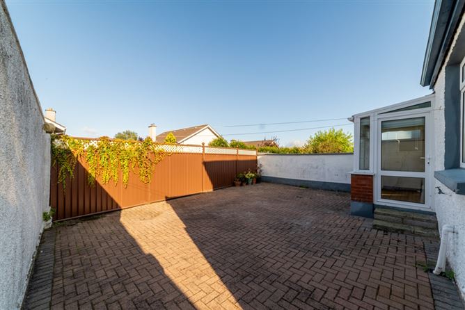 27 Avondale Park, Ballintemple, Cork