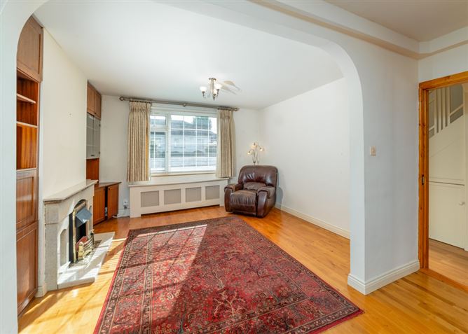 27 Avondale Park, Ballintemple, Cork