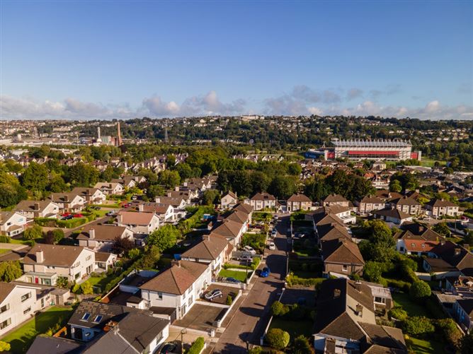 27 Avondale Park, Ballintemple, Cork