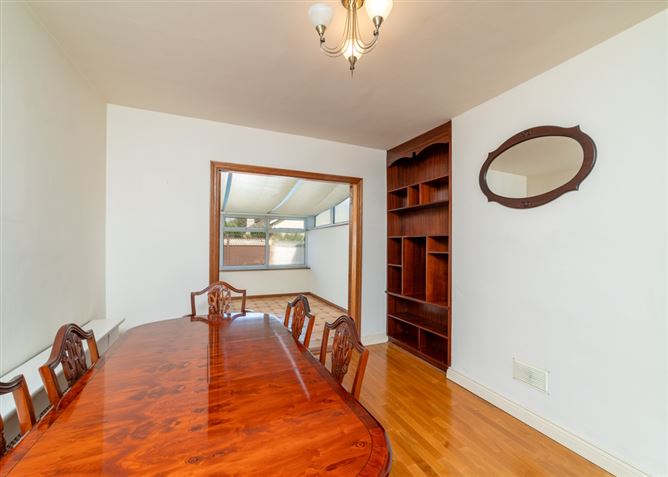 27 Avondale Park, Ballintemple, Cork