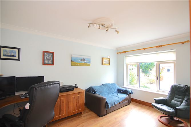 13 The Dale, Lutterell Hall, Dunboyne, Meath