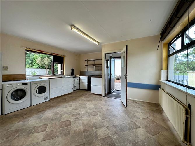 5 Cottage Row, Taghmon, Wexford