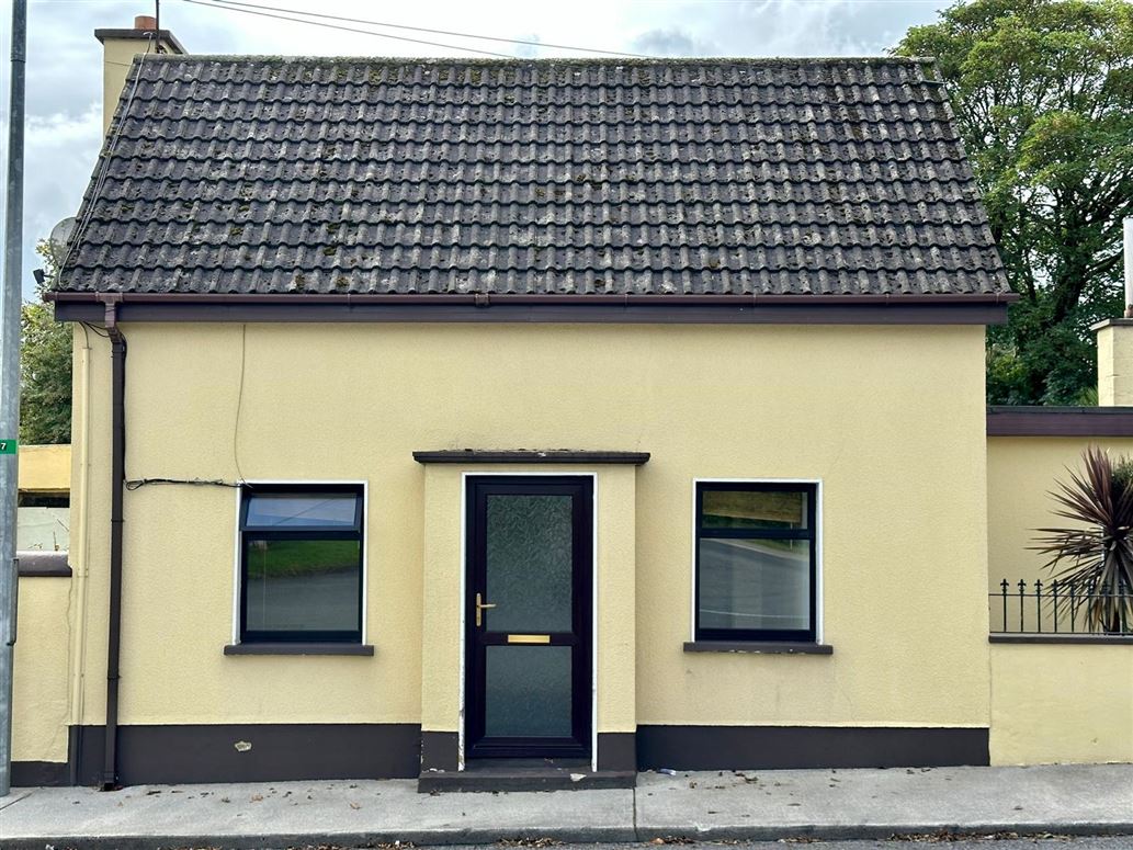 5 Cottage Row, Taghmon, Wexford