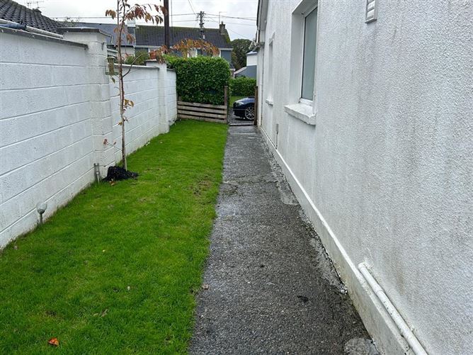 "Aveley", Woodlawn Road, Killarney, Co. Kerry