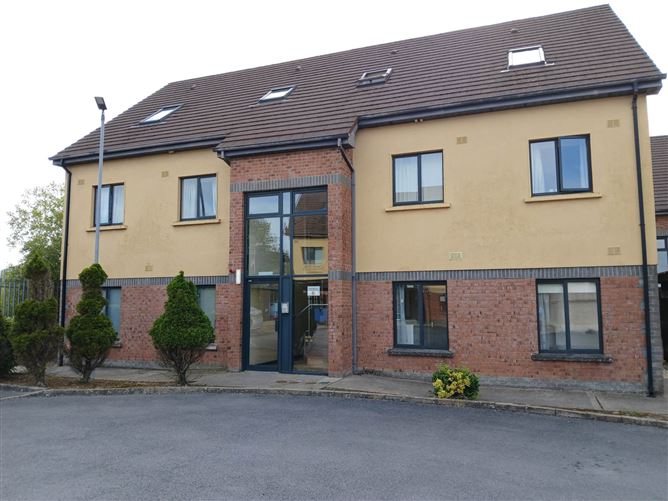 Photo 1 of 11 — 39 Wellmount Student Village, Dublin Road, Athlone, County Westmeath
