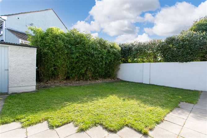 82 Gledswood Park, Clonskeagh,   Dublin 14