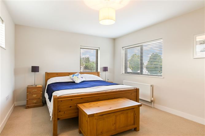 82 Gledswood Park, Clonskeagh,   Dublin 14