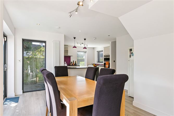 82 Gledswood Park, Clonskeagh,   Dublin 14