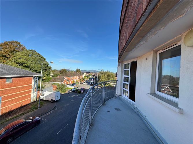 53 Carroll Village, Dundalk, County Louth