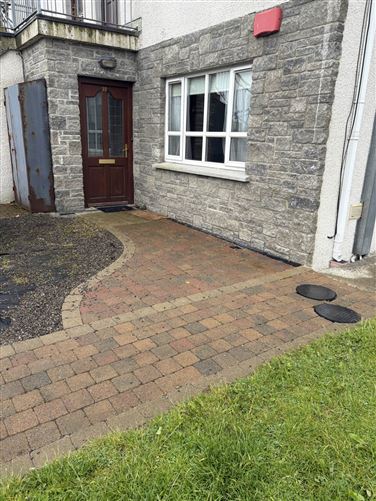 23 Cois Croinn, Dundalk, County Louth