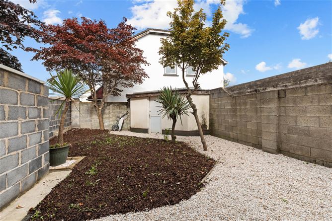 6 Saddlers avenue , Coolmine, Dublin 15
