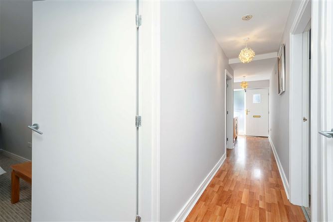 11 Rosse Court Terrace, Lucan, Co. Dublin