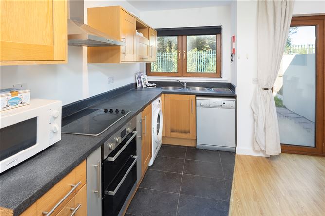 6 Shanagarry Holiday Village, Shanagarry, Cork