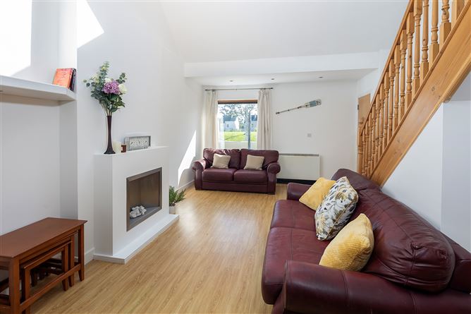 6 Shanagarry Holiday Village, Shanagarry, Cork