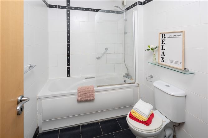 6 Shanagarry Holiday Village, Shanagarry, Cork