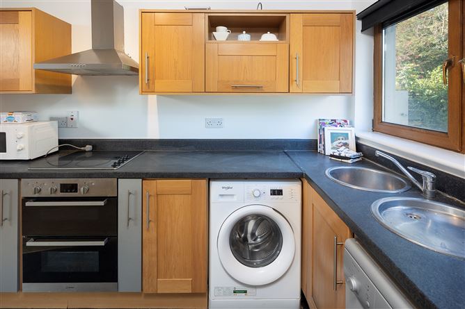6 Shanagarry Holiday Village, Shanagarry, Cork