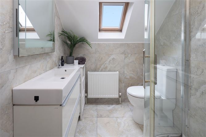 Santa Clara, 33 Árd Na Greine, Dark Road, Castleredmond, Midleton, Cork