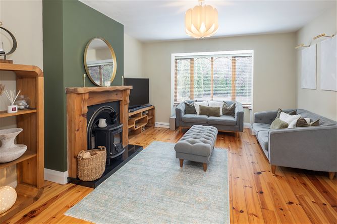Santa Clara, 33 Árd Na Greine, Dark Road, Castleredmond, Midleton, Cork