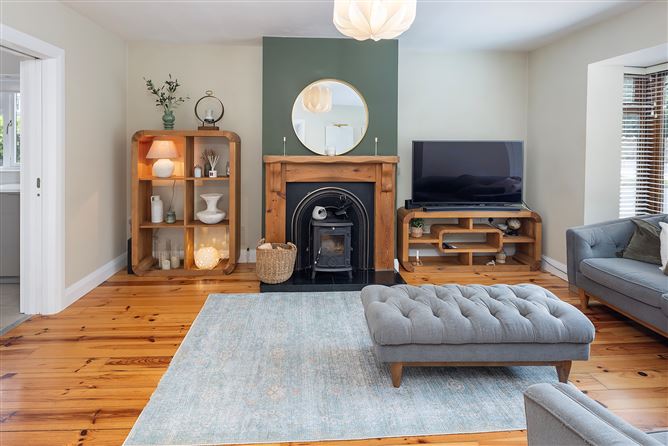 Santa Clara, 33 Árd Na Greine, Dark Road, Castleredmond, Midleton, Cork