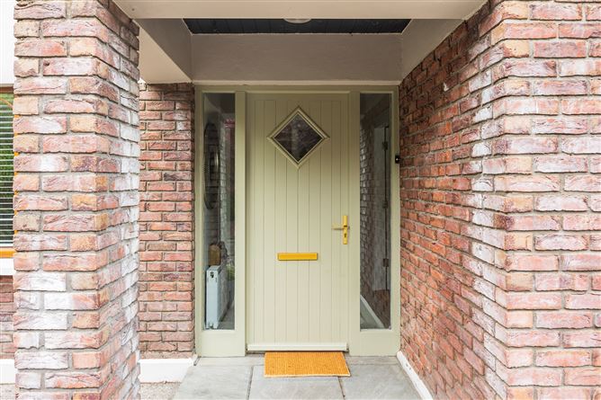 Santa Clara, 33 Árd Na Greine, Dark Road, Castleredmond, Midleton, Cork