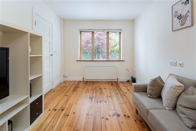 Santa Clara, 33 Árd Na Greine, Dark Road, Castleredmond, Midleton, Cork