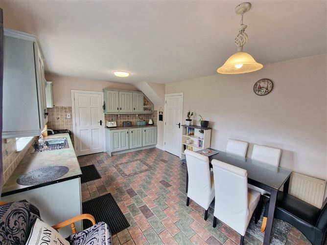20 Carraig Dubh, Tobarteascain, Ennis, Co. Clare