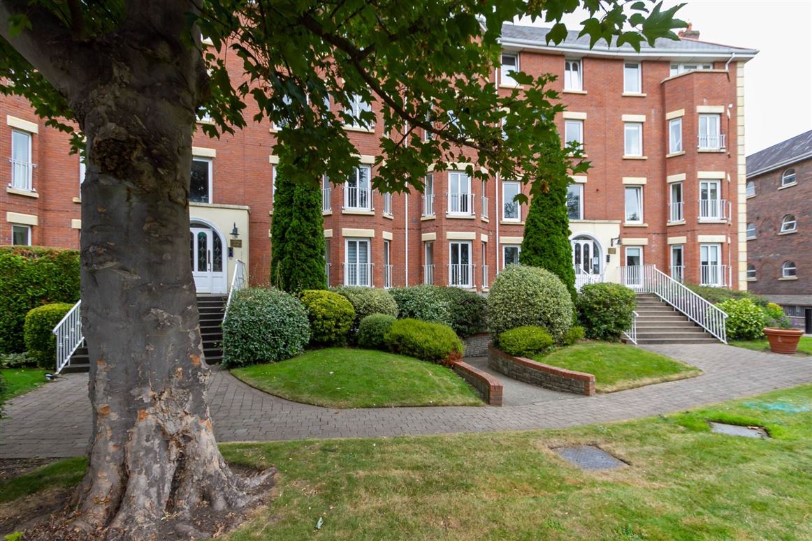 Apartment 25, Radcliff Hall, Saint John`s Road, Sandymount, Dublin 4, County Dublin