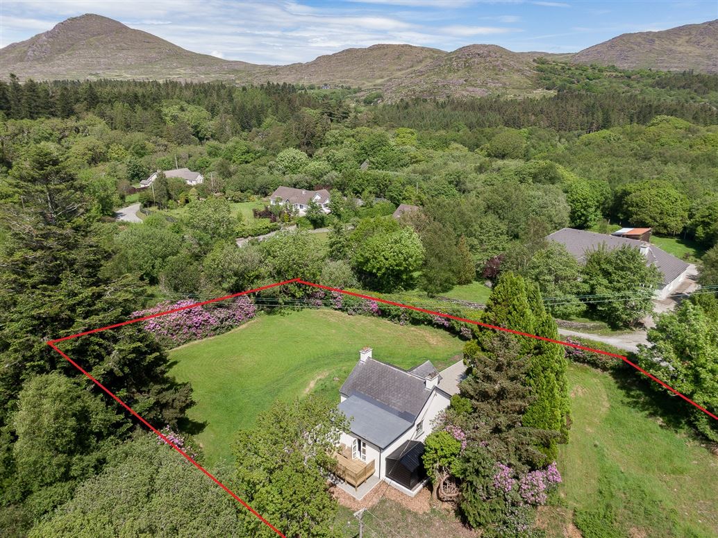 Lauragh Cottage, Lauragh, Kenmare, Co. Kerry, V93 P8P0 Lauragh Cottage, Lauragh, Kenmare, Co. Kerry, V93 P8P0