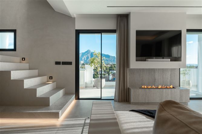 Spain, Marbella, Nueva Andalucia - COSTA-00850P