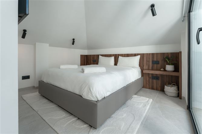 Spain, Marbella, Nueva Andalucia - COSTA-00850P