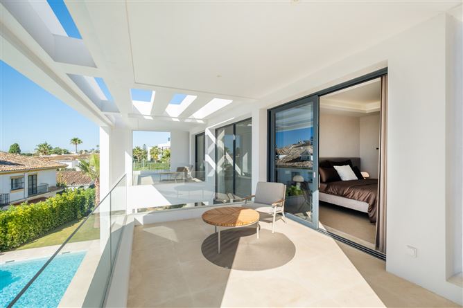 {name:Malaga, codeiso:MA}, Estepona, Estepona East, El Paraiso, Spain - COSTA-01182P