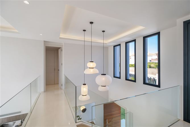 {name:Malaga, codeiso:MA}, Estepona, Estepona East, El Paraiso, Spain - COSTA-01182P