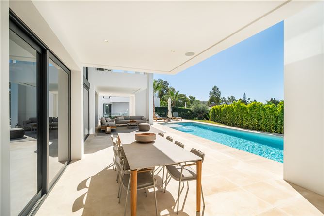 {name:Malaga, codeiso:MA}, Estepona, Estepona East, El Paraiso, Spain - COSTA-01182P