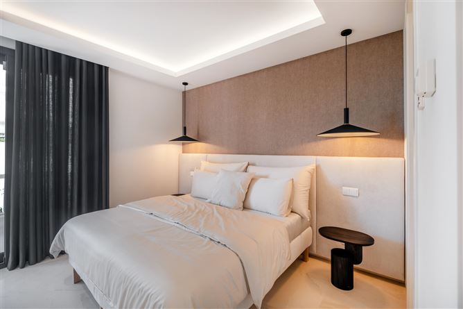 {name:Malaga, codeiso:MA}, Estepona, Estepona East, El Paraiso, Spain - COSTA-01182P