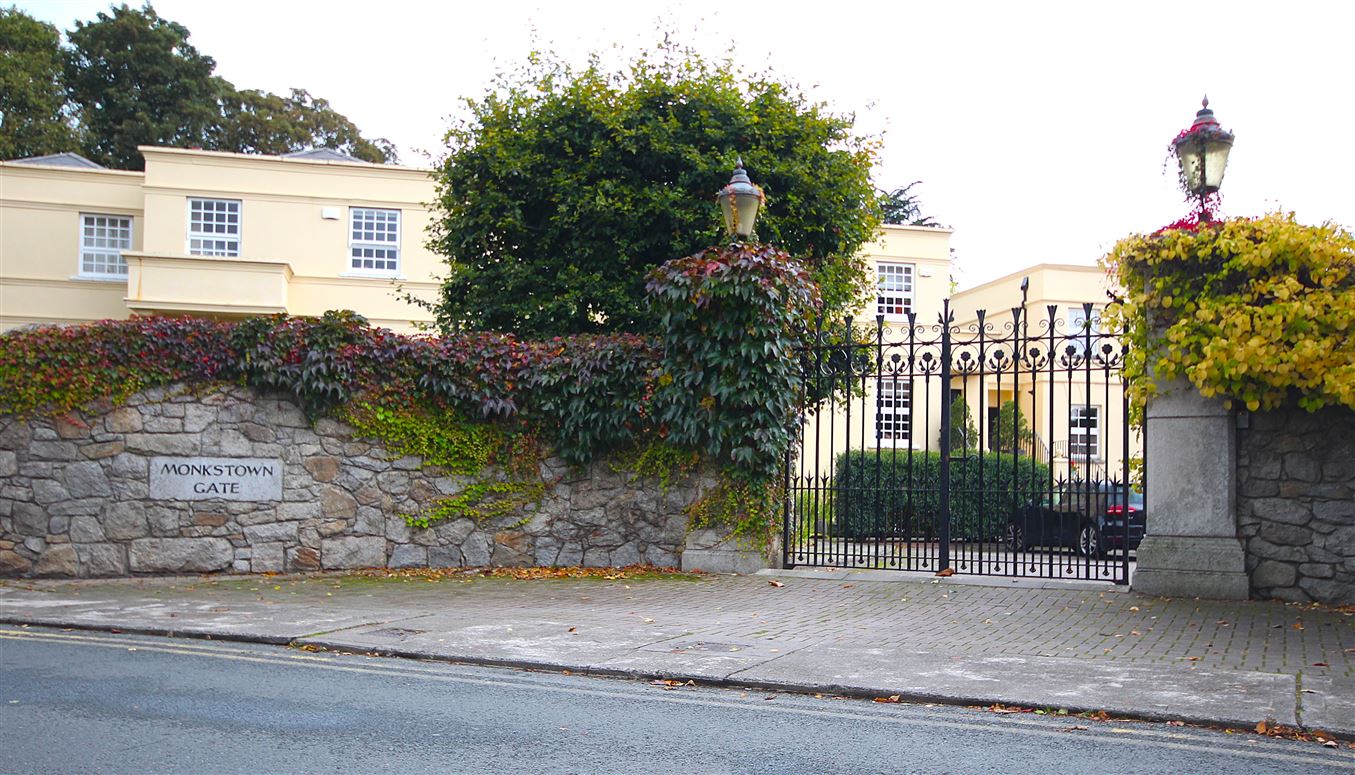Monkstown Gate, Monkstown, Dublin