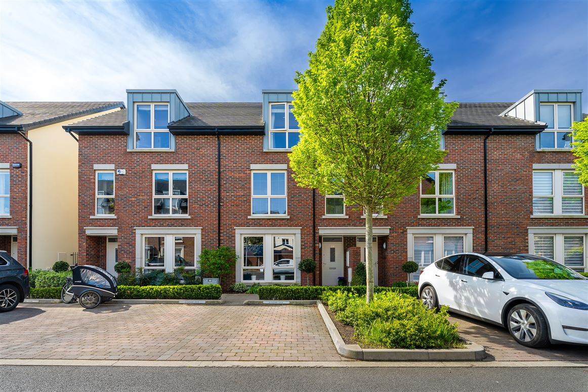 24 Fairway Drive, Cualanor, Dun Laoghaire, Dublin