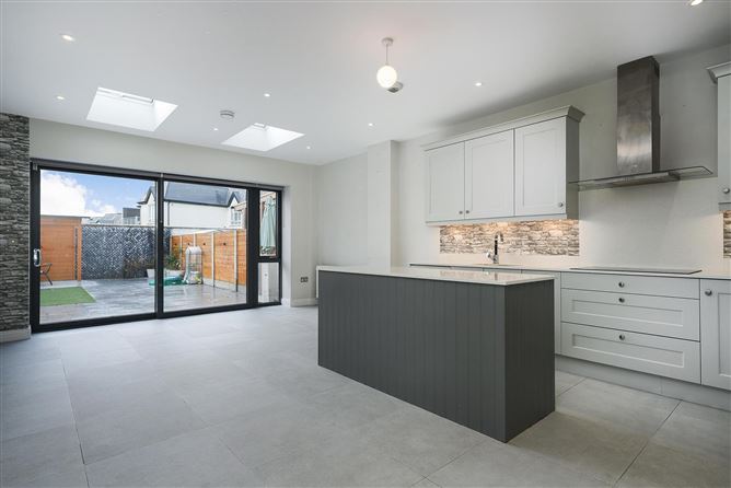 9 The Avenue, Green Lane Manor, Rathcoole, Co. Dublin
