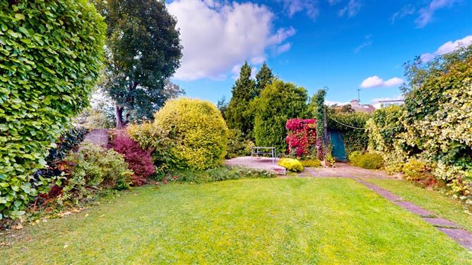 73 Ludford Park, Ballinteer, Dublin 16