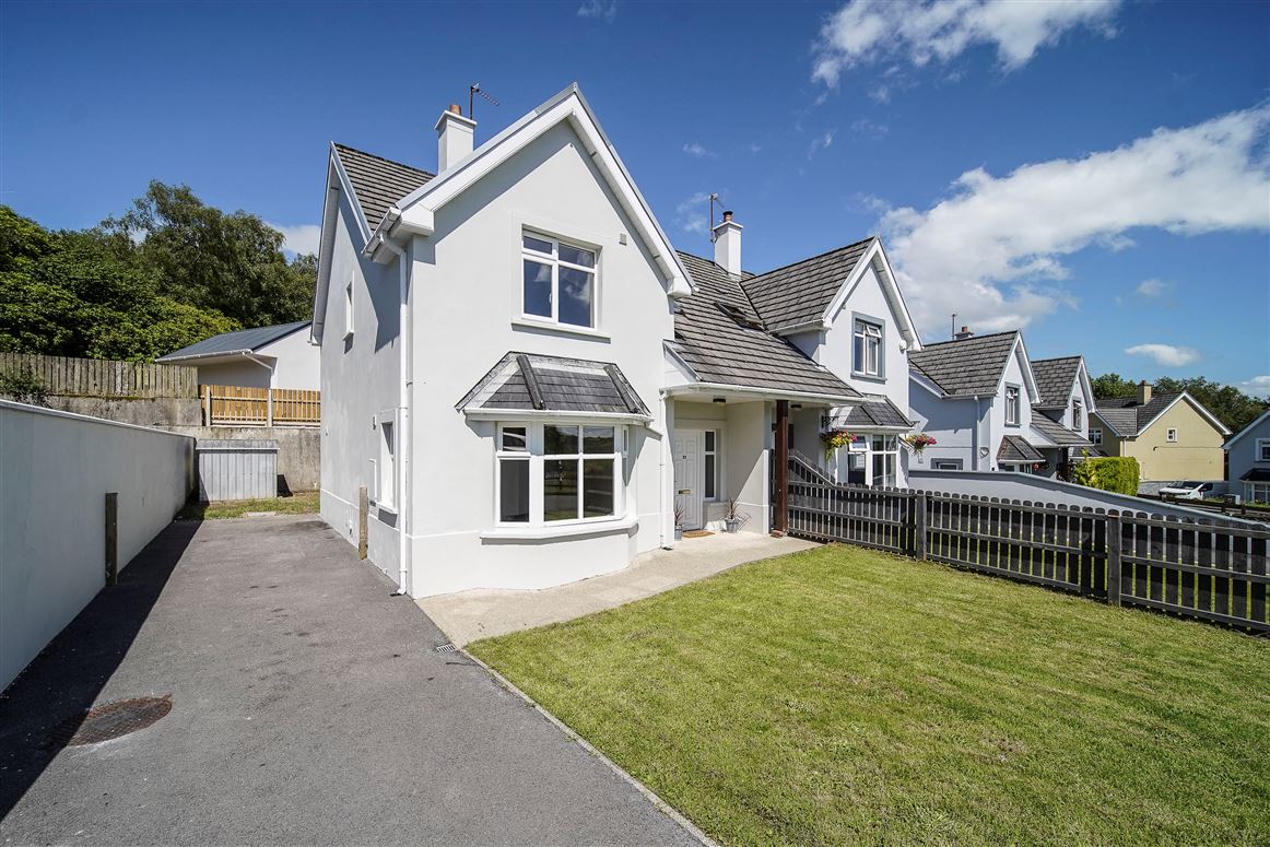 23 The Forest, Letterkenny, Donegal