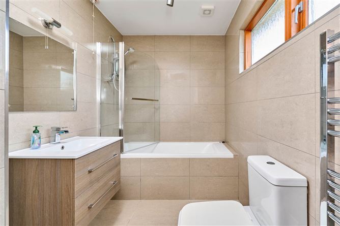 Photo 12 of 15 — 103 Fernleigh Drive, Castleknock, Dublin 15
