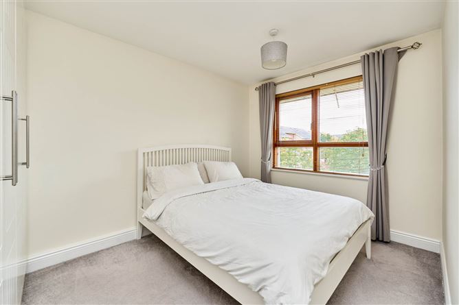 Photo 8 of 15 — 103 Fernleigh Drive, Castleknock, Dublin 15