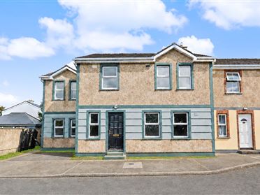 10 Harbour Village, Westport, Mayo