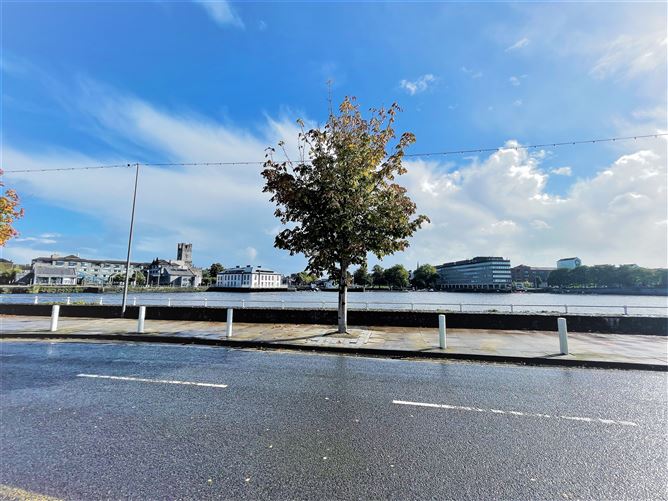 Strandville, Clancy's Strand, City Centre (Limerick), Limerick City