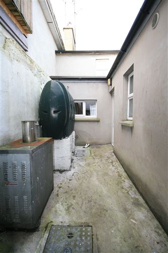 4 McCurtain Street, Clones, Monaghan