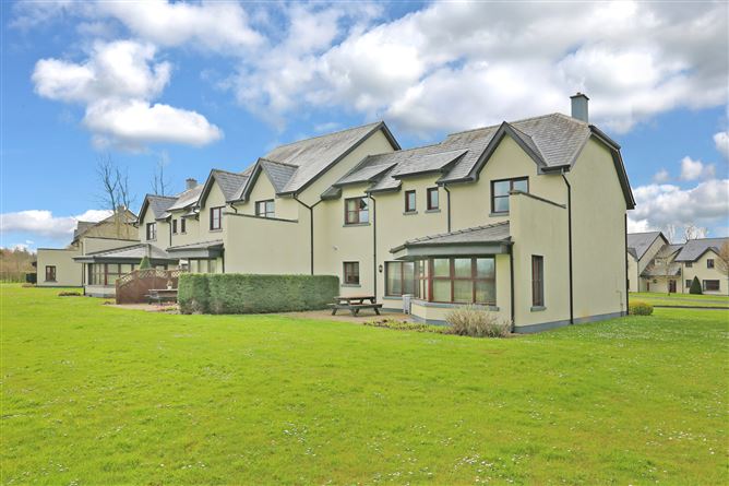 15 Adare Villas, Adare Manor, Adare, Co. Limerick