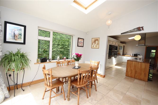 11 The Elms, Cut Bush, Curragh, Kildare