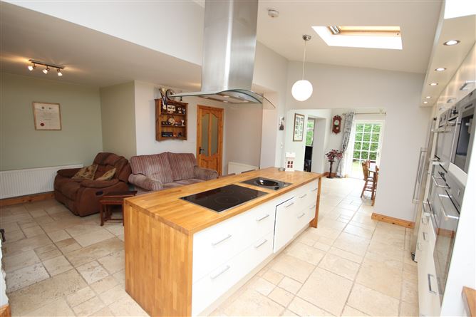 11 The Elms, Cut Bush, Curragh, Kildare