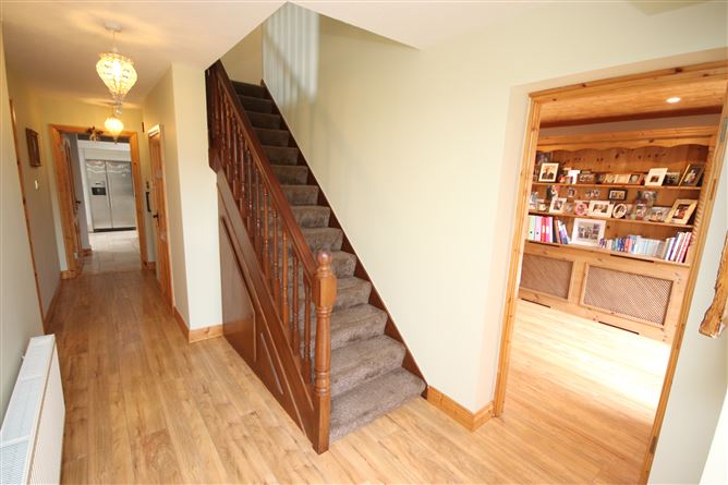 11 The Elms, Cut Bush, Curragh, Kildare