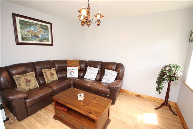 11 The Elms, Cut Bush, Curragh, Kildare