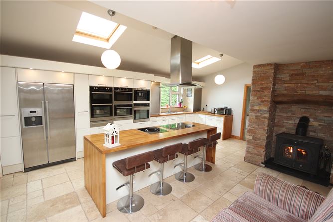 11 The Elms, Cut Bush, Curragh, Kildare